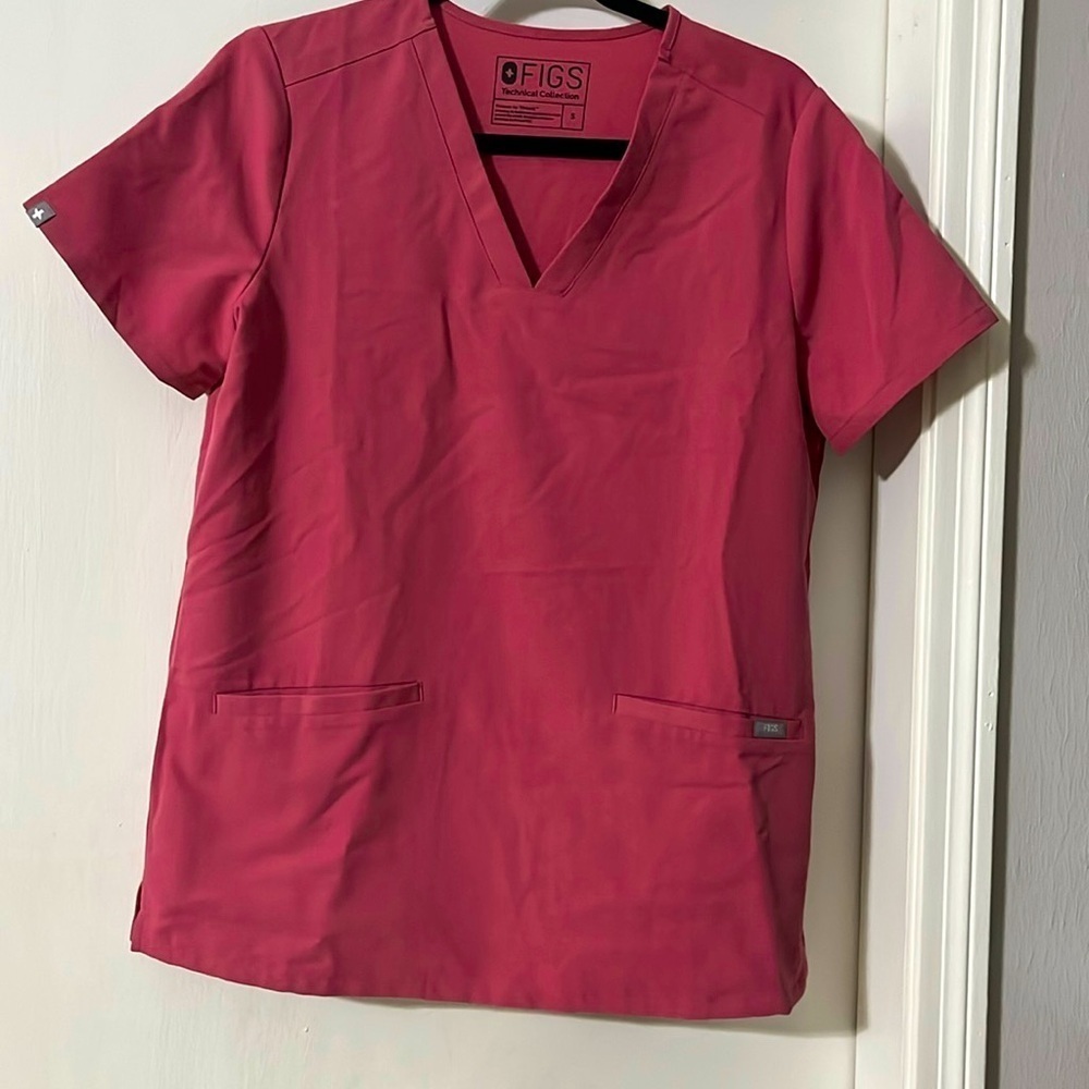 Figs Casma Three-Pocket Scrub Top™ - Picture 1 of 5